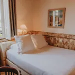 La Maison Du Bassin ホテル 3*
