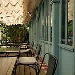 La Maison Du Bassin
