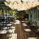 Hotel La Maison Du Bassin 3*
