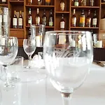 Hotel La Maison Du Bassin 3*