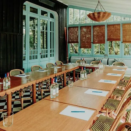 La Maison Du Bassin Ξενοδοχείο 3*