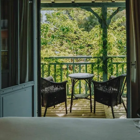 La Maison Du Bassin Hotel 3*