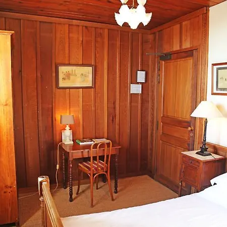 La Maison Du Bassin Hotel