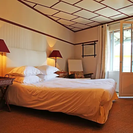 La Maison Du Bassin Hotel