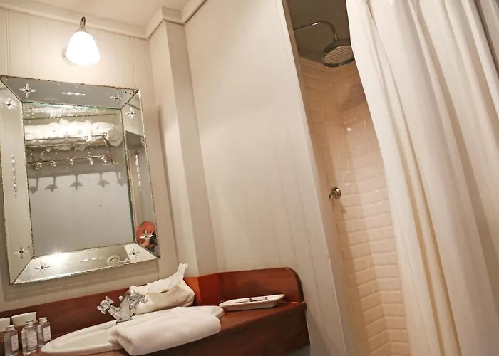 La Maison Du Bassin Szálloda